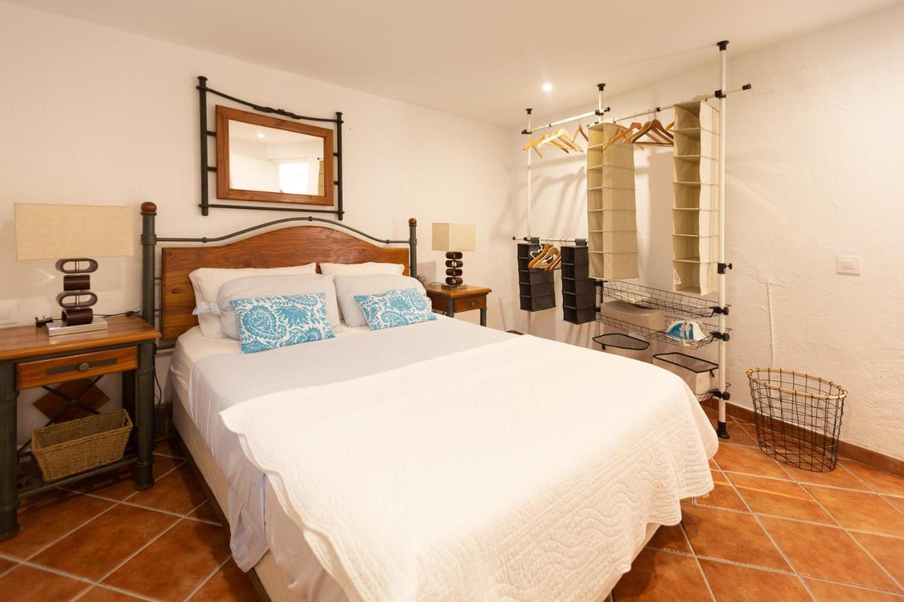 Detached Villa For 6 People In Lloret De Mar With Comunal Outdoor Swimming Pool Puigventos Exterior photo
